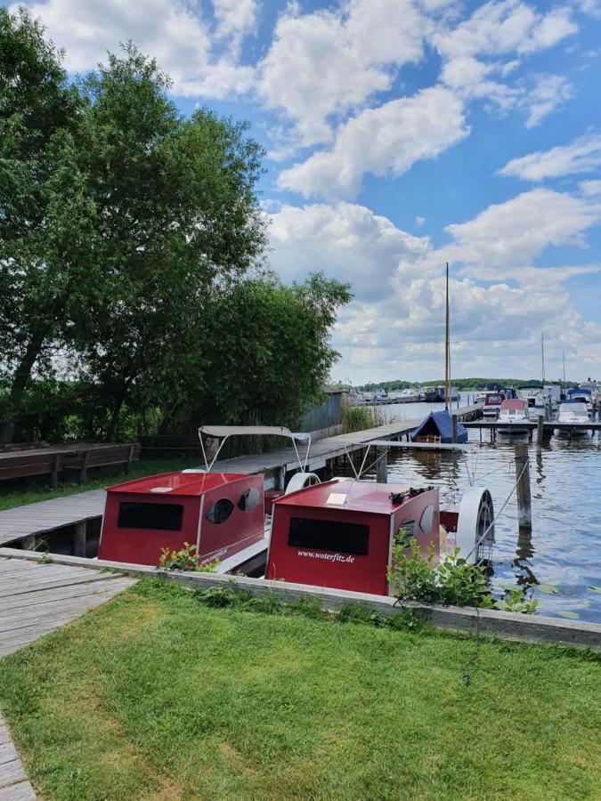 Luett Huett Hotell Rechlin Exteriör bild